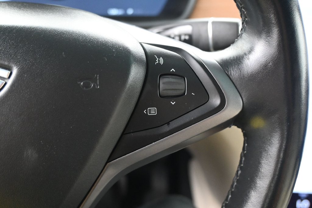 Used 2021 Tesla Model X Long Range AWD/4WD image 18