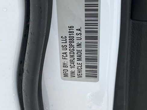 Used 2023 Jeep Grand Cherokee L Overland image 32