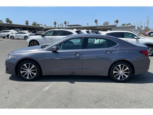 Certified 2017 Acura TLX FWD image 2