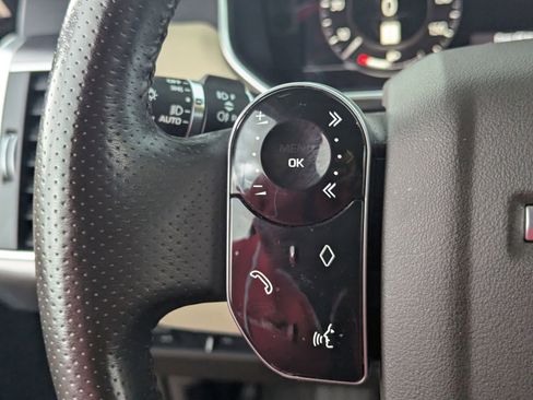 Used 2020 Land Rover Range Rover Sport HSE image 25