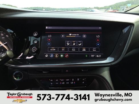 Used 2021 Buick Envision Essence w/ Sport Touring Package FWD image 10