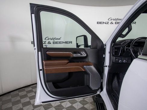 Used 2024 GMC Sierra 2500 Denali Ultimate image 19
