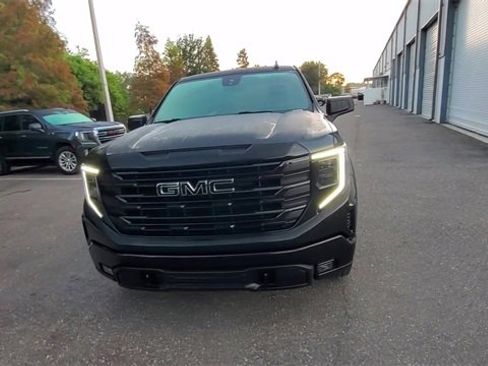 Used 2023 GMC Sierra 1500 Elevation w/ LPO, Elevation Black Package image 3