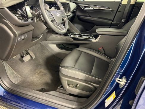 Used 2023 Buick Envision Essence image 9