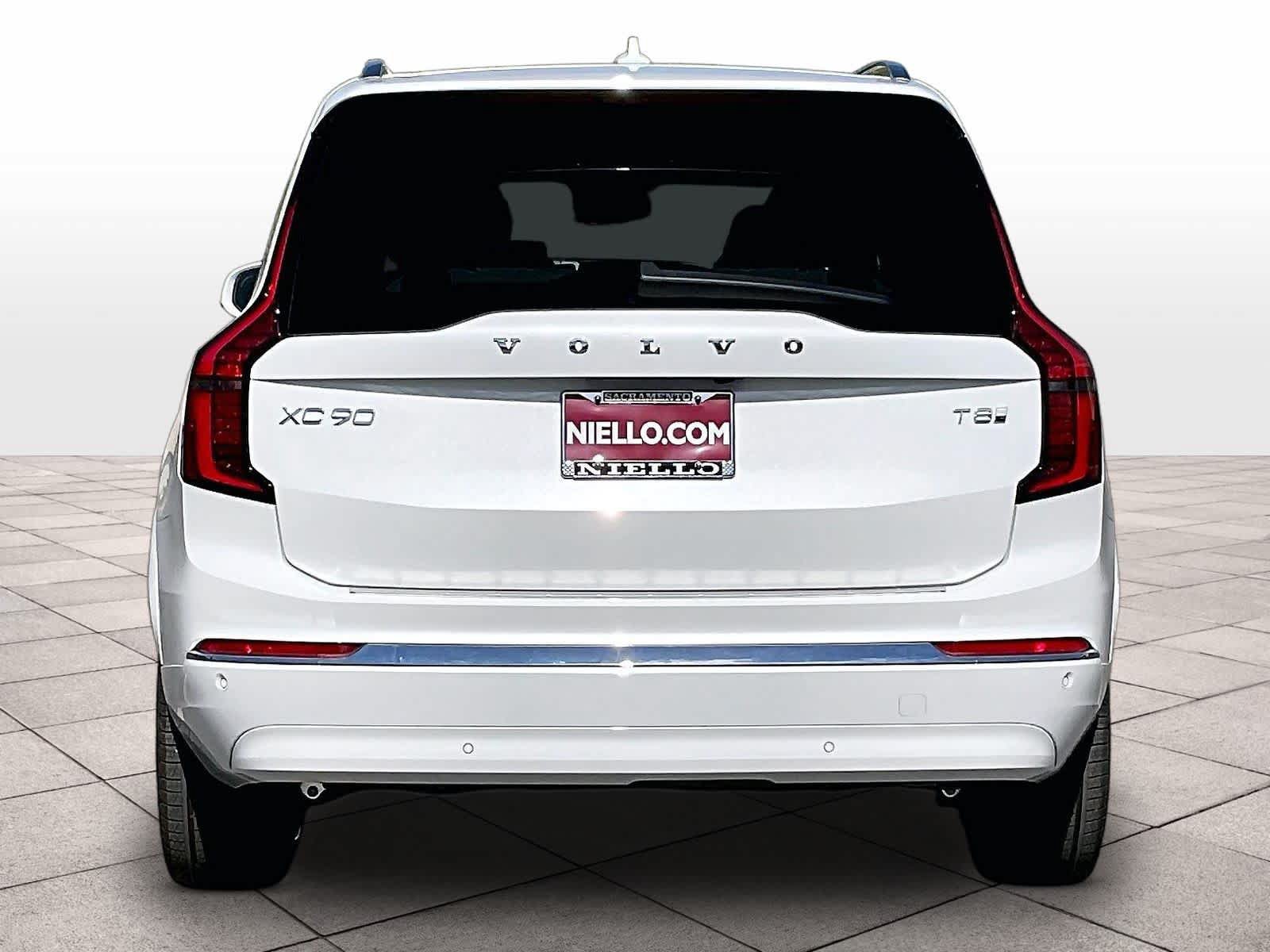 New 2026 Volvo XC90 T8 Plus w/ Protection Package AWD/4WD image 6