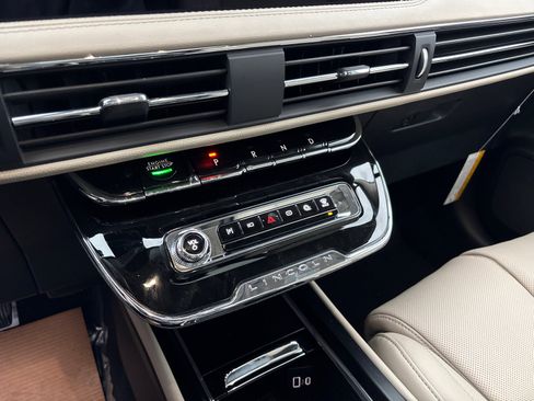 New 2026 Lincoln Corsair Grand Touring AWD/4WD image 22
