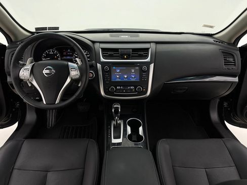 Used 2017 Nissan Altima 3.5 SL w/ 3.5SL Technology Package FWD image 21