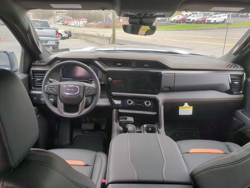 New 2026 GMC Sierra 1500 AT4 w/ AT4 Premium Package AWD/4WD image 9