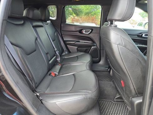 Used 2025 Jeep Compass Trailhawk AWD/4WD image 26