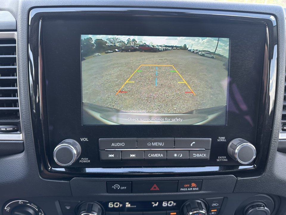 Used 2024 Nissan Frontier SL AWD/4WD image 12