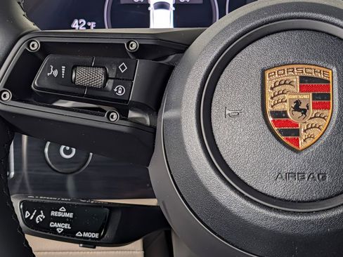 Certified 2023 Porsche Taycan image 36