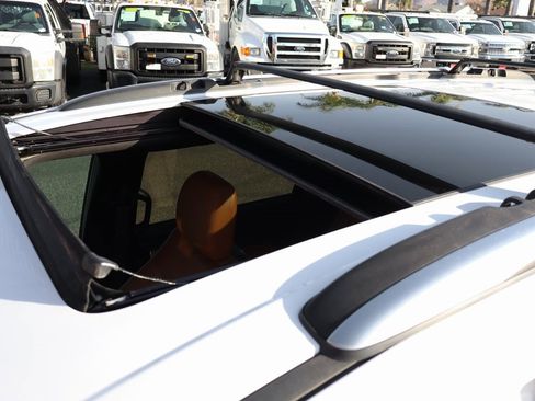 Used 2022 Chrysler Pacifica Pinnacle image 5