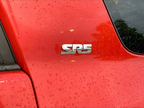 Used 2021 Toyota 4Runner SR5 Premium image 10