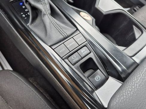 Used 2025 Toyota Camry LE image 19