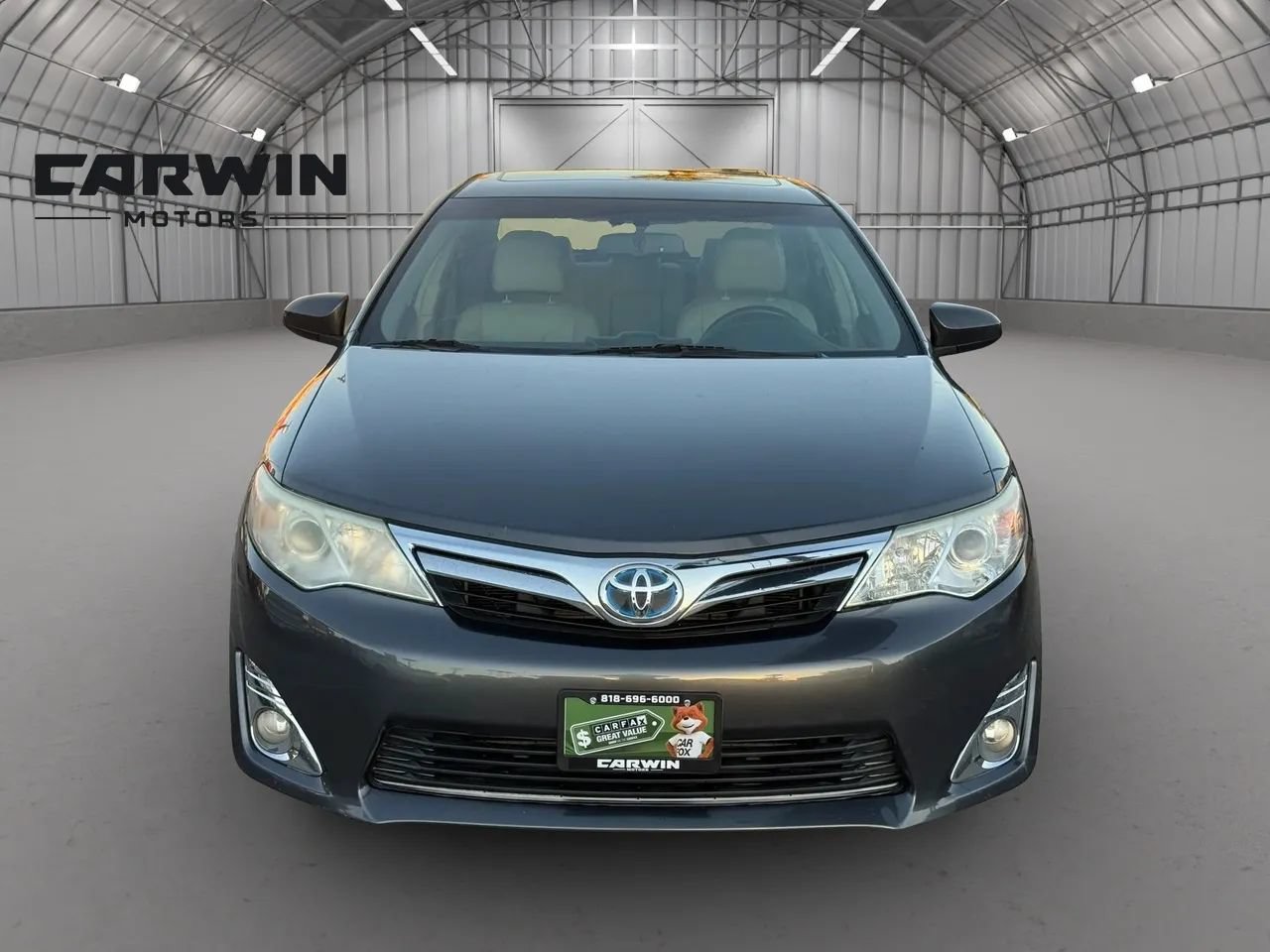 Used 2013 Toyota Camry XLE w/ Leather Pkg FWD image 2