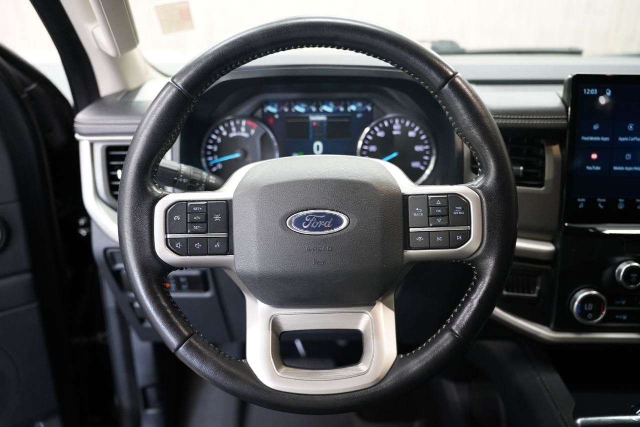 Used 2023 Ford Expedition XLT AWD/4WD image 12