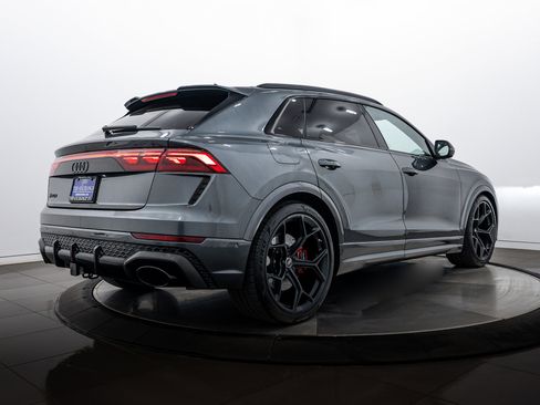 Used 2025 Audi RS Q8 performance image 4