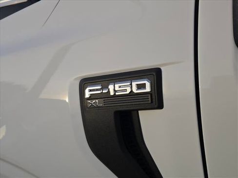 Used 2023 Ford F150 XL w/ XL Chrome Appearance Package image 19