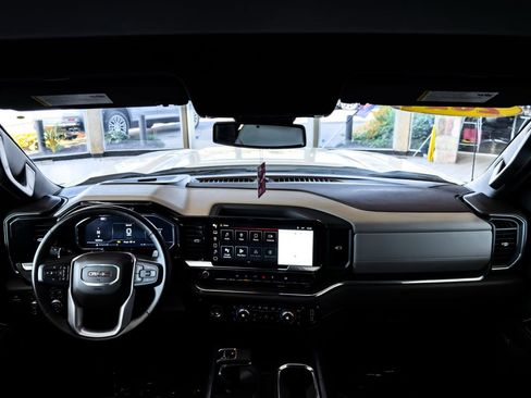 Used 2024 GMC Sierra 1500 SLT w/ SLT Convenience Package image 39