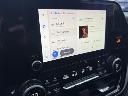 Used 2024 Toyota Highlander XLE image 22