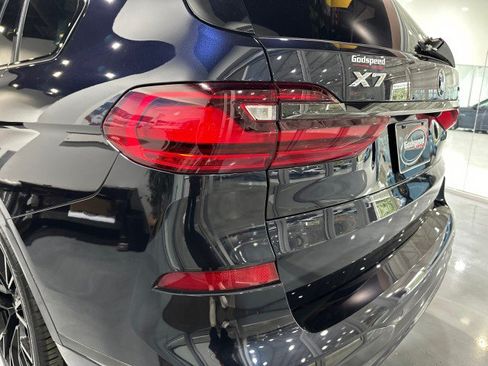Used 2021 BMW X7 xDrive40i w/ M Sport Package AWD/4WD image 37
