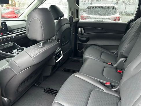 New 2026 Kia Carnival SX Prestige image 13