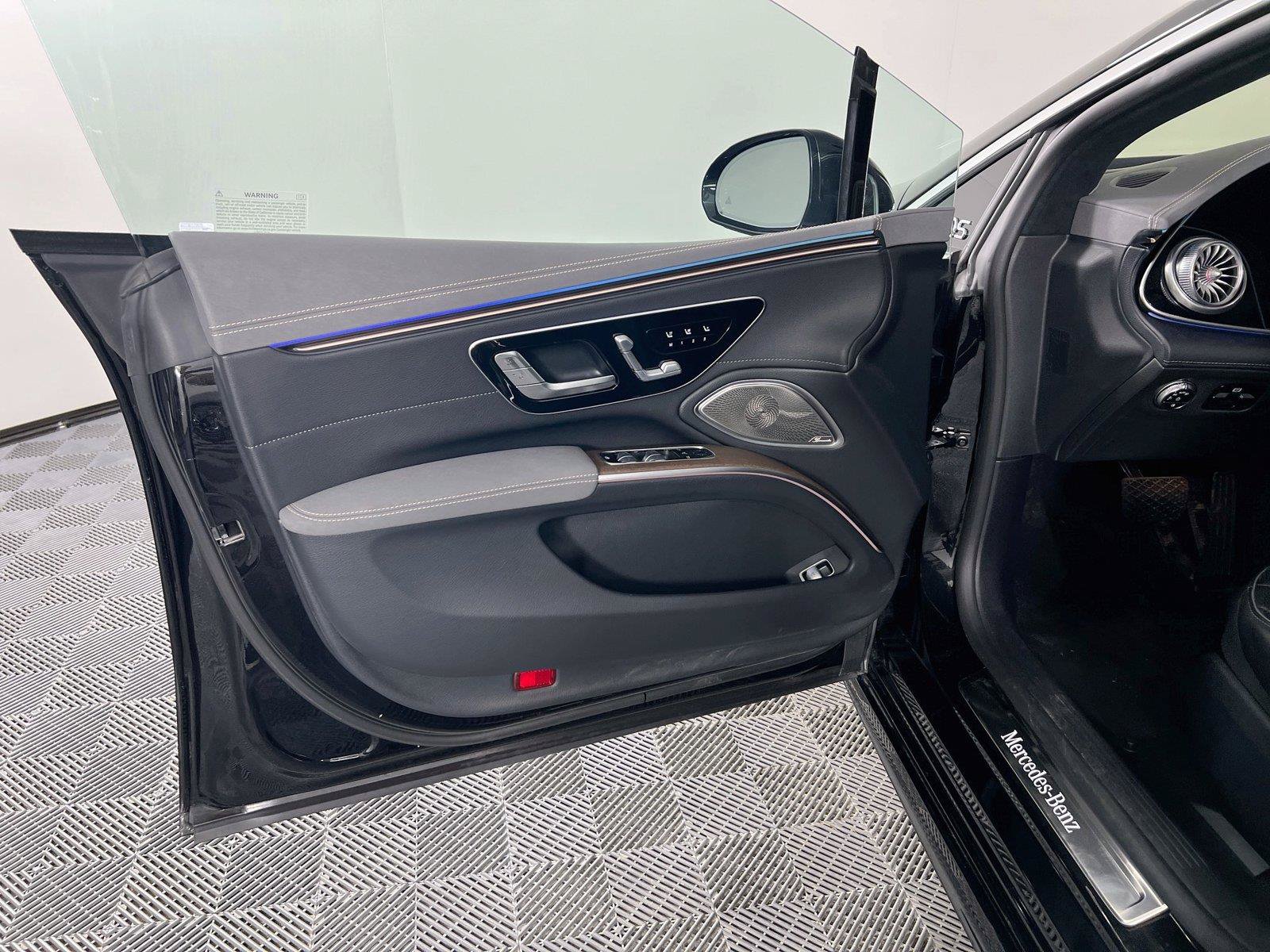 Certified 2023 Mercedes-Benz EQS 580 4MATIC Sedan image 18