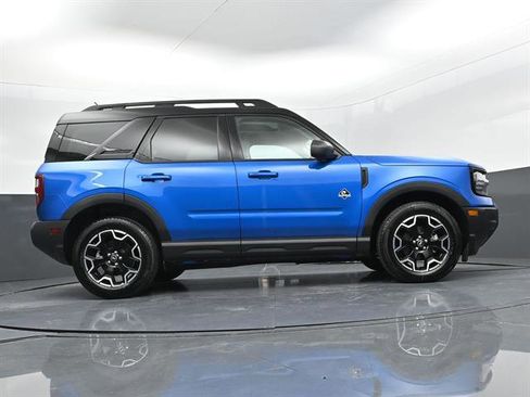 Used 2025 Ford Bronco Sport Outer Banks w/ Outer Banks Tech Package+ AWD/4WD image 36