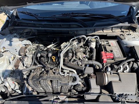 Used 2025 Nissan Altima 2.5 SV FWD image 32