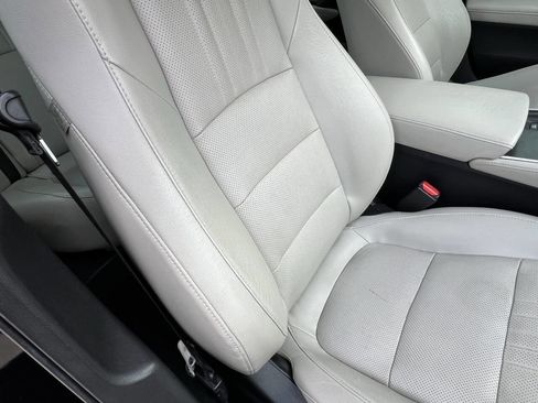 Used 2018 Honda Accord EX-L image 18