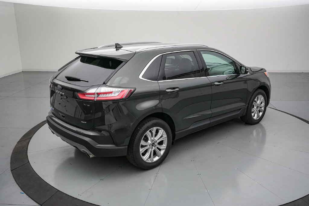 Certified 2024 Ford Edge Titanium AWD/4WD image 4