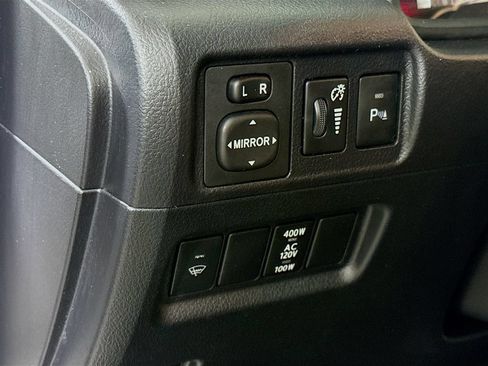 Used 2018 Toyota 4Runner Limited AWD/4WD image 20