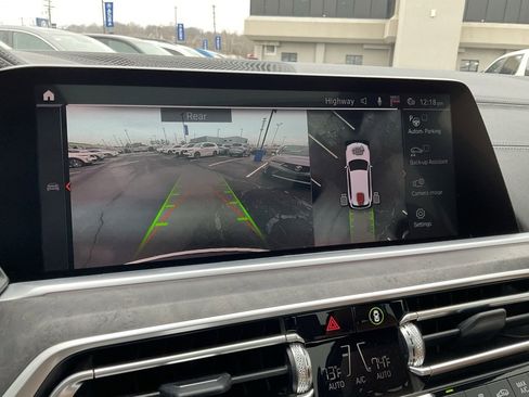 Used 2022 BMW X5 xDrive40i w/ Premium Package image 17