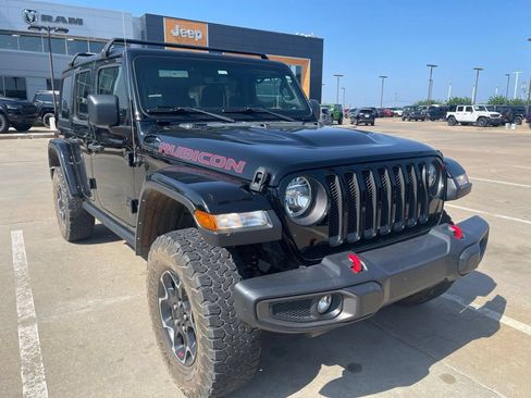 Used 2023 Jeep Wrangler Unlimited Rubicon w/ Cold Weather Group AWD/4WD image 1