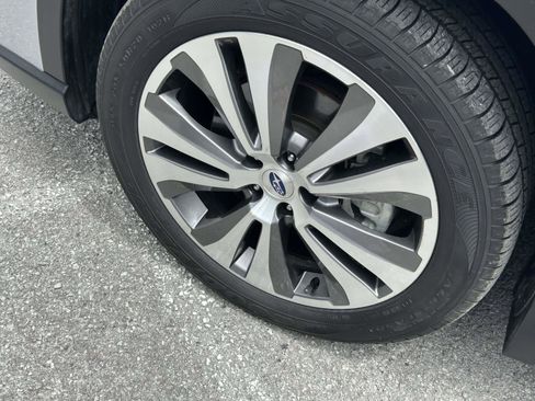 Used 2022 Subaru Ascent Touring w/ Popular Package #2A AWD/4WD image 9