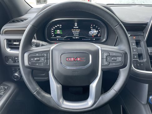 Used 2023 GMC Yukon XL SLE w/ Gmc Pro Safety Plus Package image 20