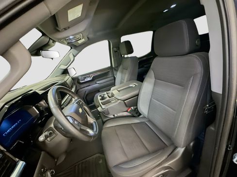 Used 2023 Chevrolet Silverado 1500 LT AWD/4WD image 13