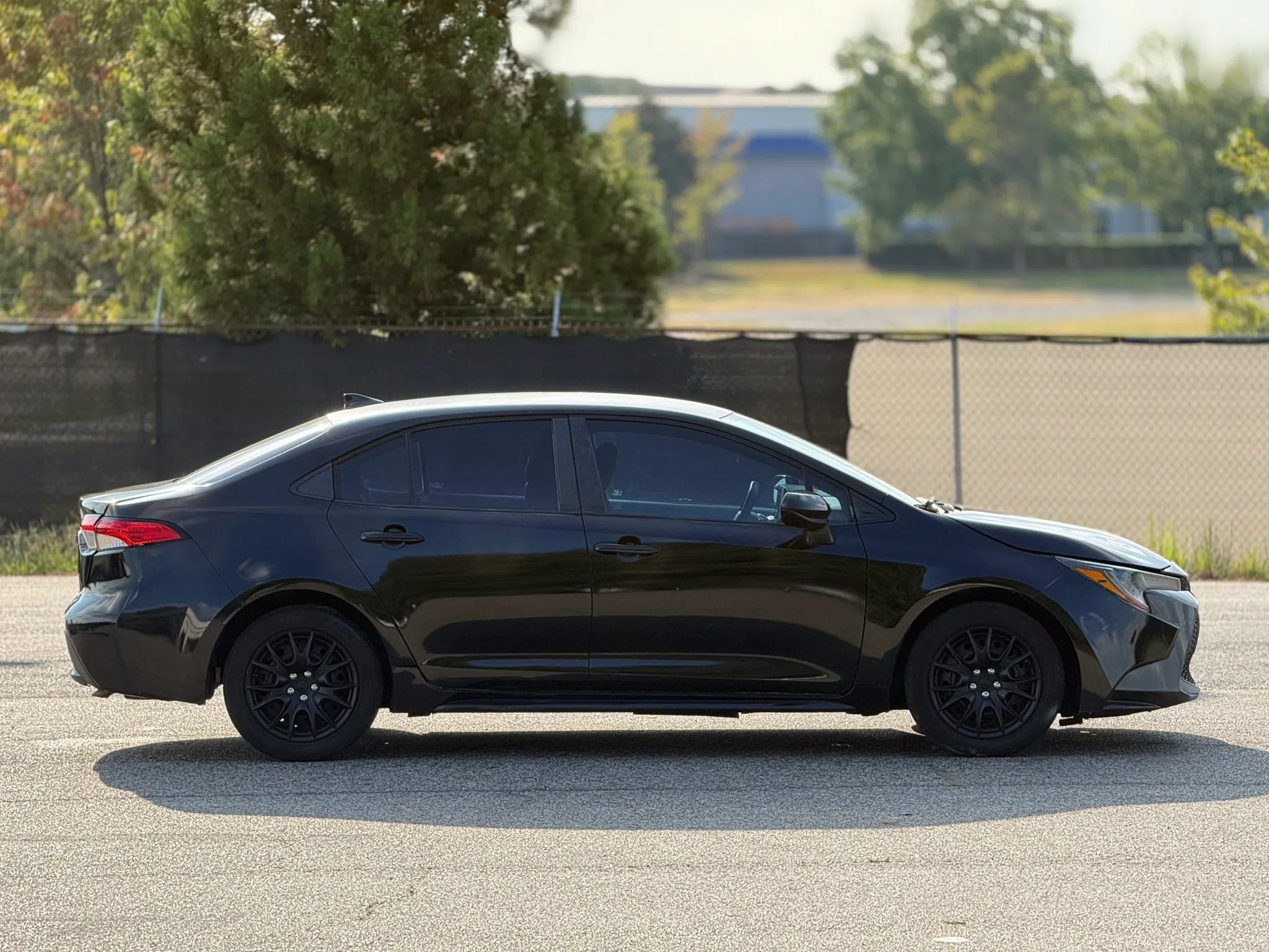 Used 2021 Toyota Corolla LE FWD image 7