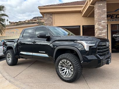 Used 2022 Toyota Tundra SR5 w/ SR5 Convenience Package