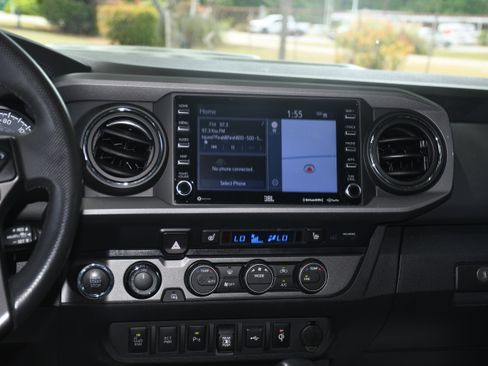 Certified 2022 Toyota Tacoma TRD Sport w/ TRD Premium Sport Package AWD/4WD image 17