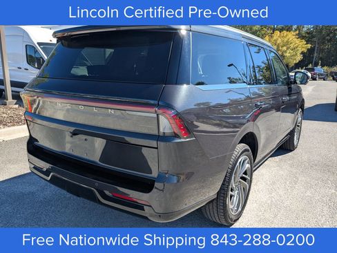 Certified 2025 Lincoln Navigator Reserve image 4