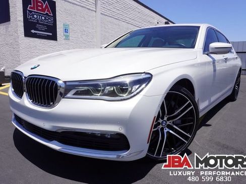Used 2018 BMW 750i RWD image 67