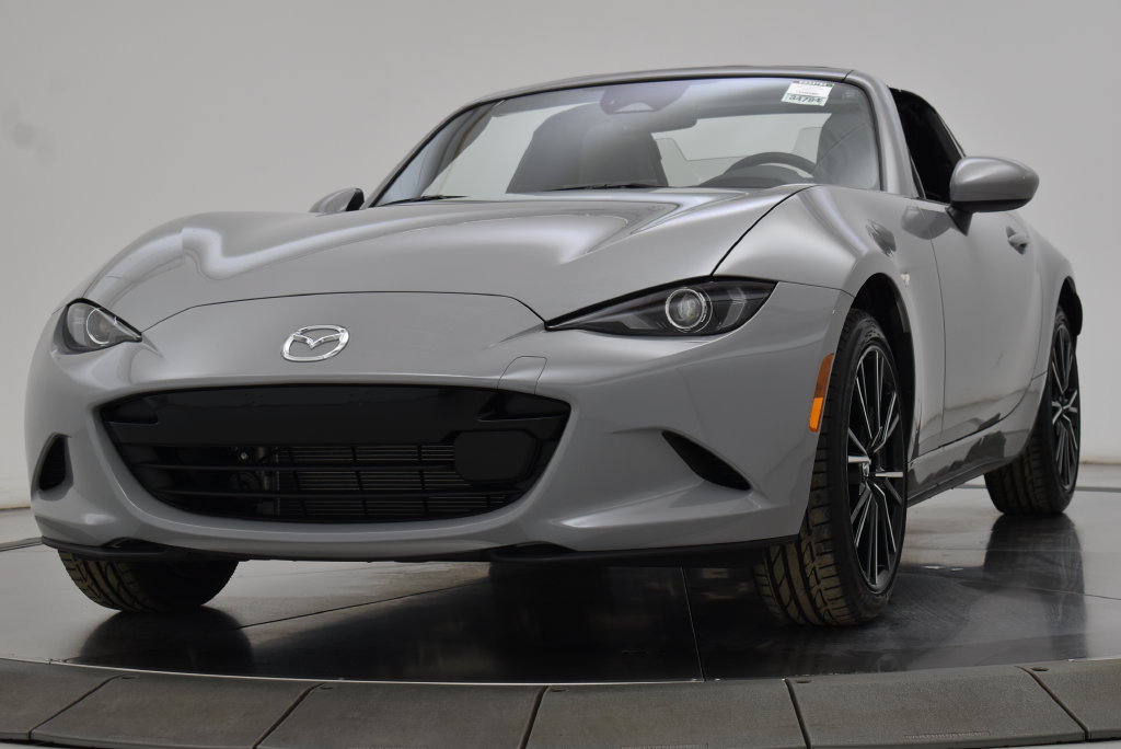 Used 2025 MAZDA MX-5 Miata RF Grand Touring RWD image 14
