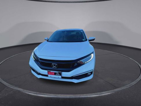 Used 2019 Honda Civic Touring image 3