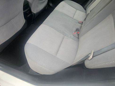 Used 2015 Toyota Corolla LE FWD image 22