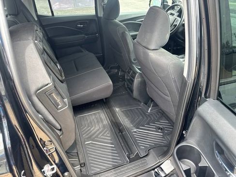 Used 2023 Honda Ridgeline Sport image 32