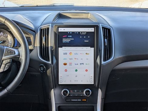 Used 2024 Ford Edge SEL image 18