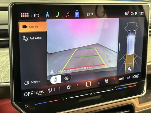 New 2025 Volkswagen ID. Buzz Pro S image 20