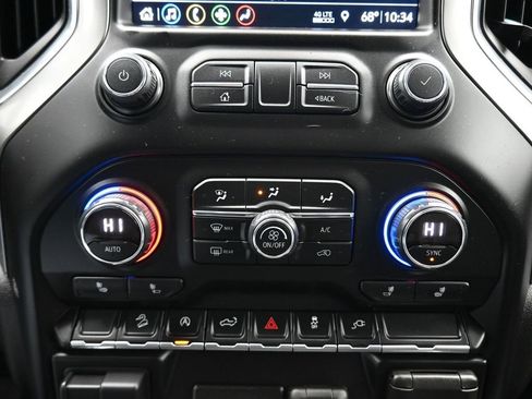 Used 2019 Chevrolet Silverado 1500 RST image 21