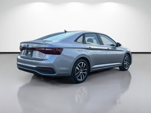 New 2026 Volkswagen Jetta SE image 3
